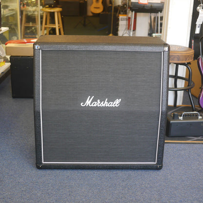 Marshall MX412AR 240-watt 4x12" Angled Extension Cabinet Mint