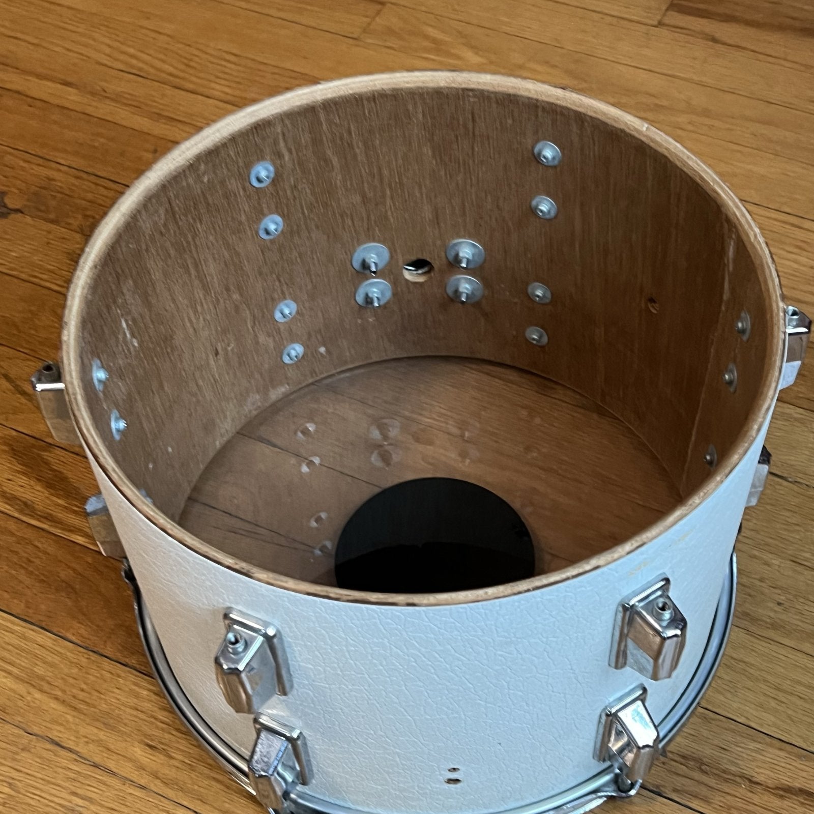Pearl 9x13 Tom Drum White Naugahyde Leathgerette 1970s