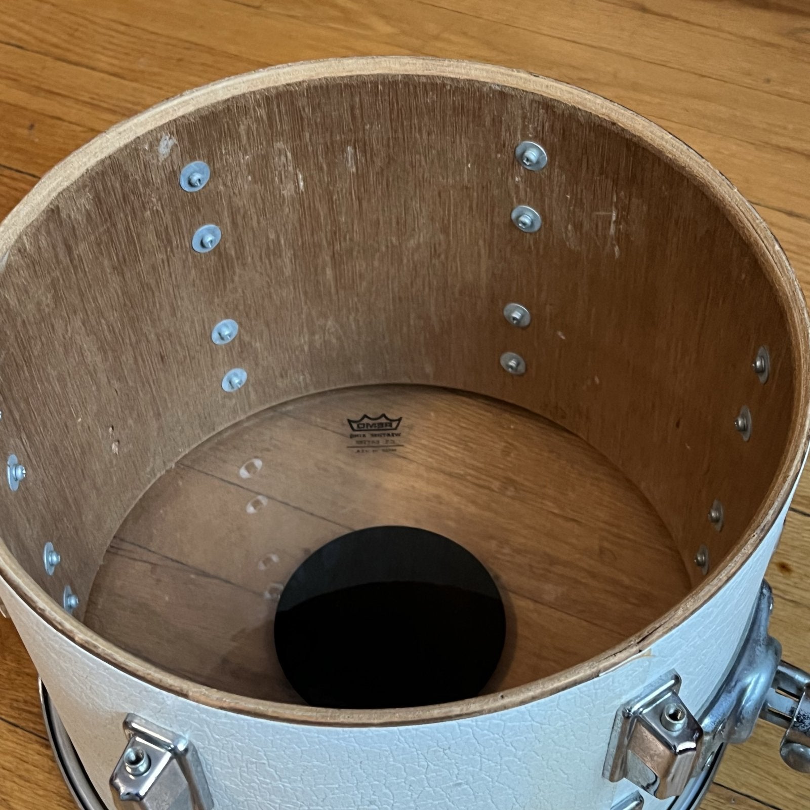 Pearl 9x13 Tom Drum White Naugahyde Leathgerette 1970s