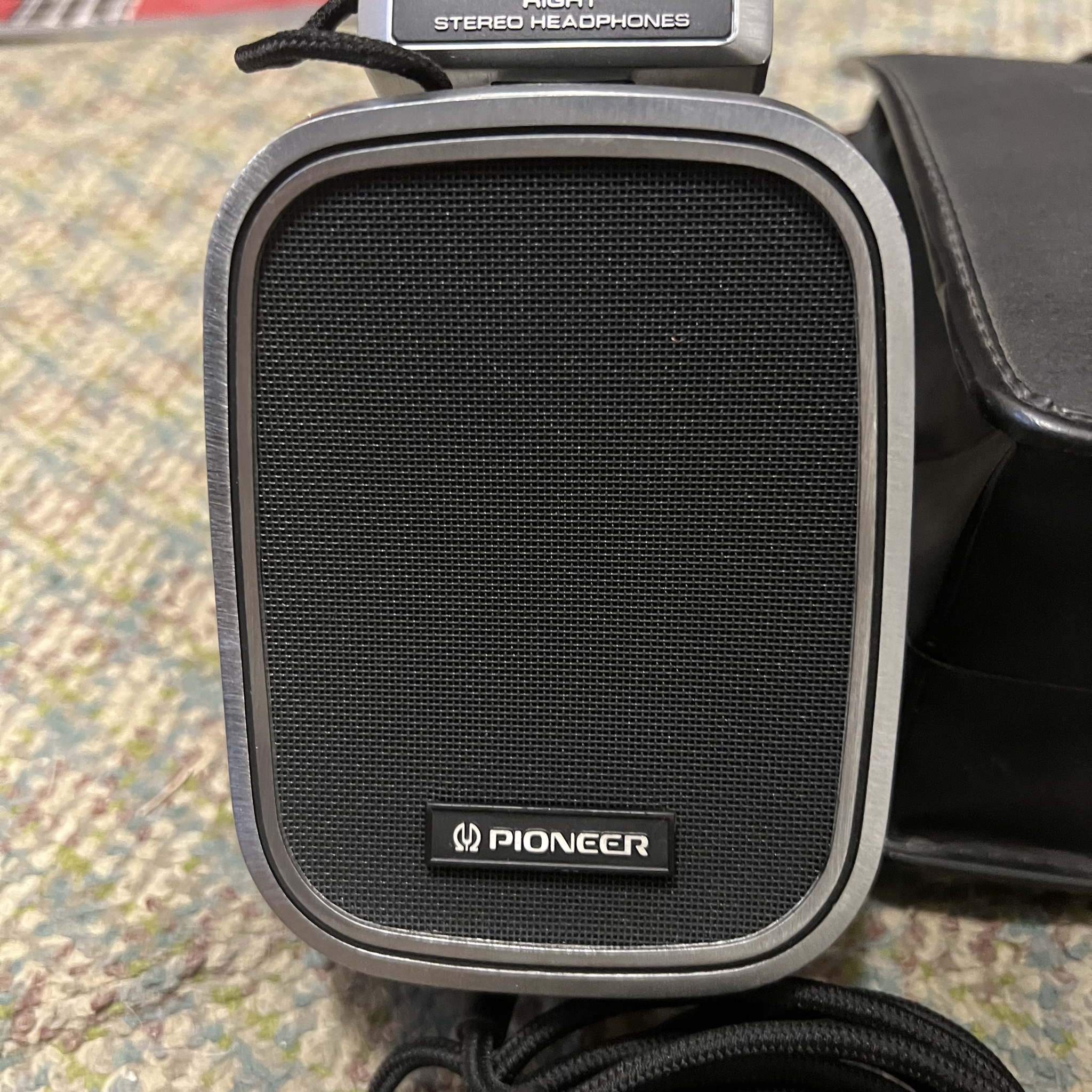 Pioneer SE-500 High Polymer Stereo Headphones Vintage 1981 Used
