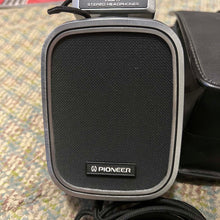 Load image into Gallery viewer, Pioneer SE-500 High Polymer Stereo Headphones Vintage 1981 Used
