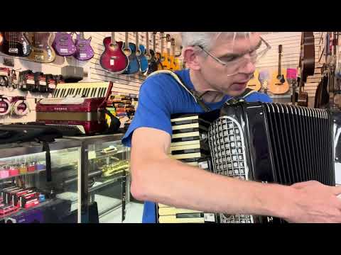 Temple Piano Accordion 120 Bass, LMH, Microphone.  Black.  1950s