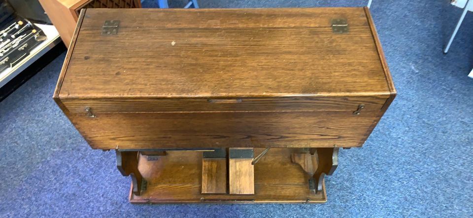 Estey portable folding pump organ antique