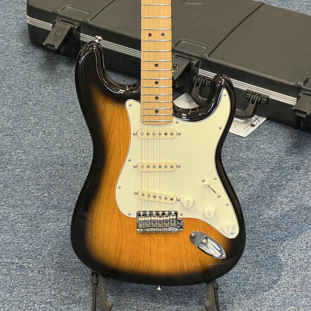 American Standard Stratocaster (1993) Maple Fingerboard 2-Color Sunburst