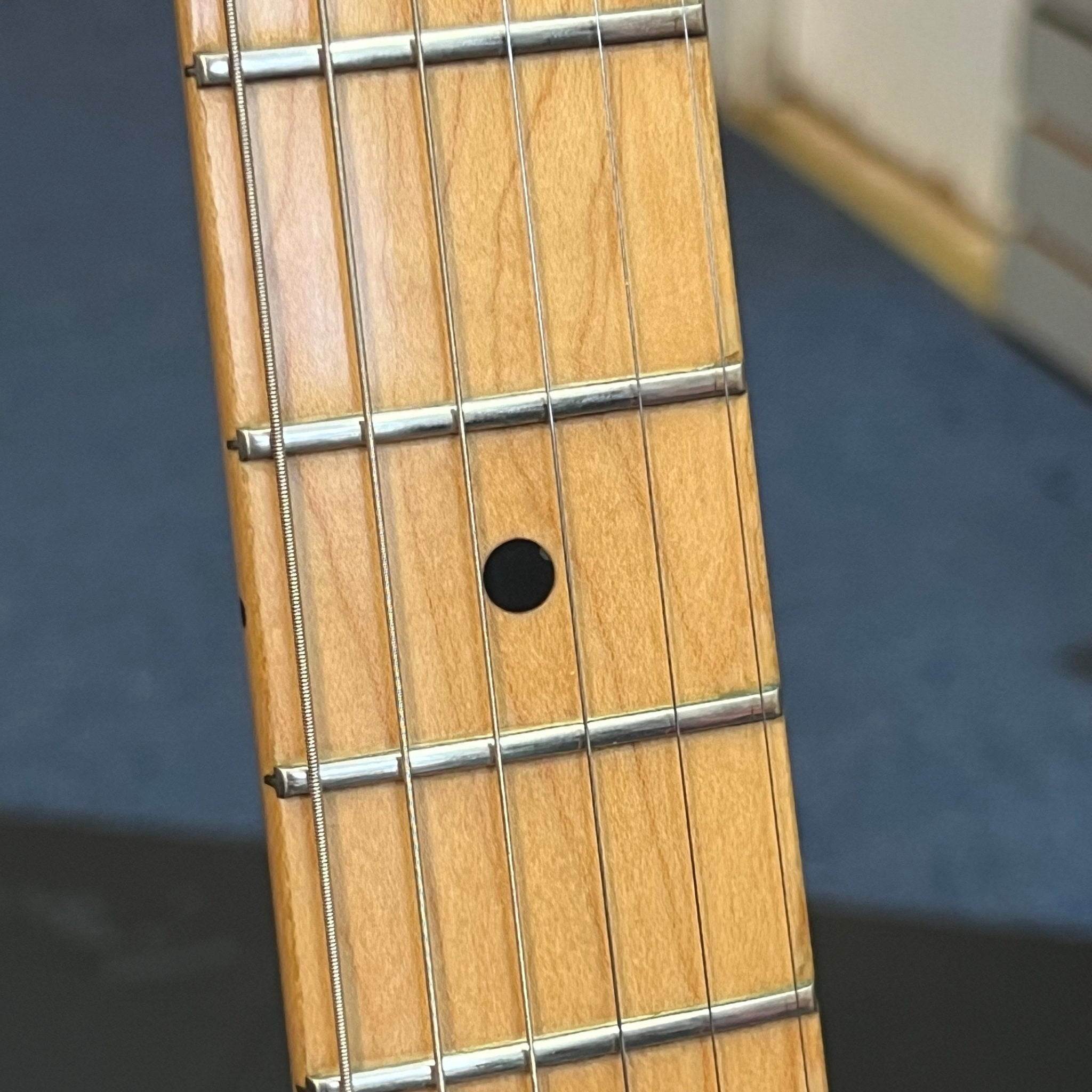 American Standard Stratocaster (1993) Maple Fingerboard 2-Color Sunburst