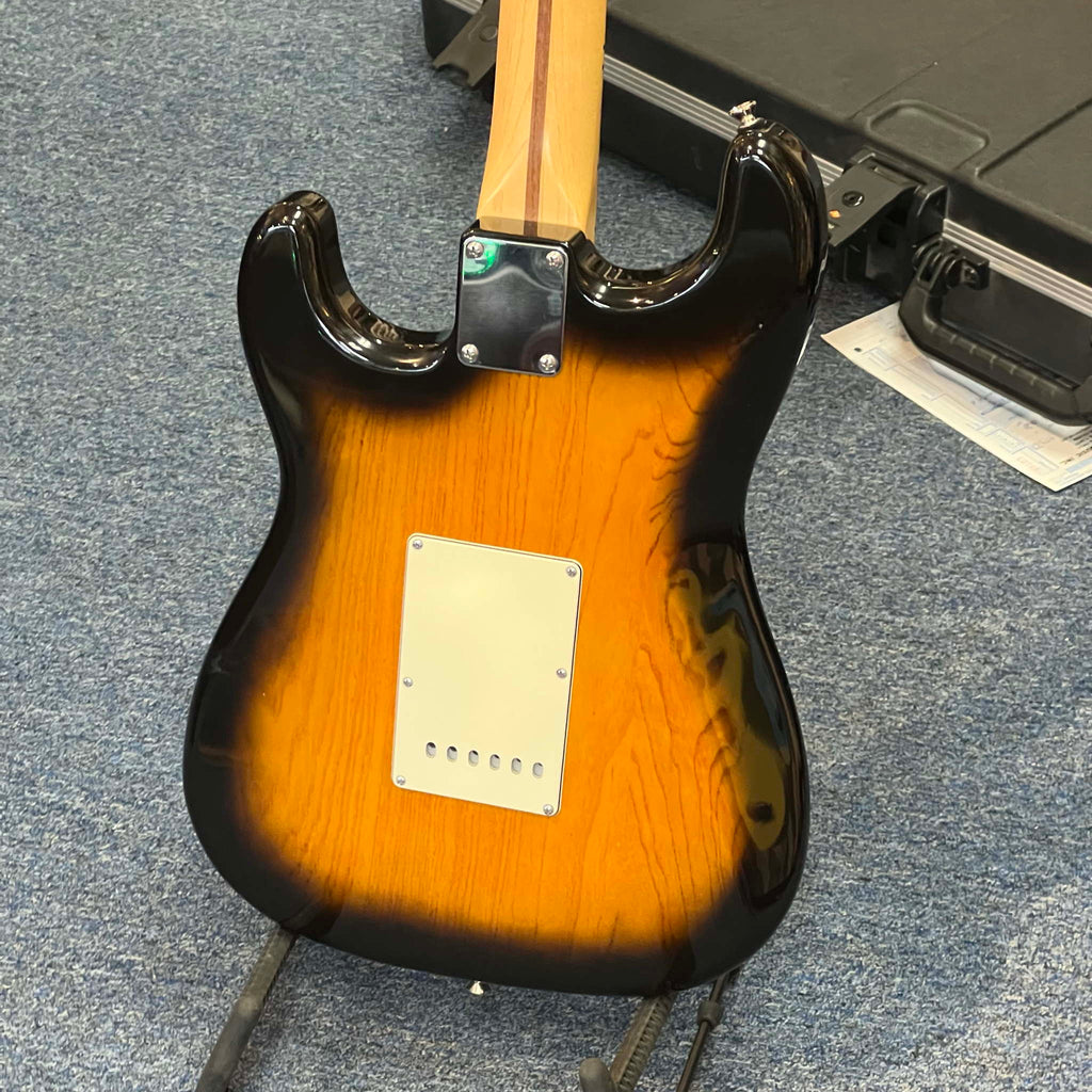 American Standard Stratocaster (1993) Maple Fingerboard 2-Color Sunburst