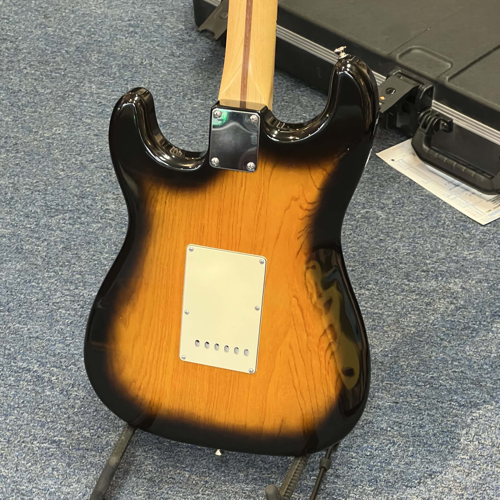 American Standard Stratocaster (1993) Maple Fingerboard 2-Color Sunburst