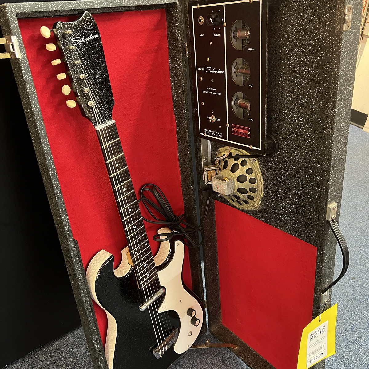 Silvertone 1448 Electric Guitar with Case Amp vintage 1960s