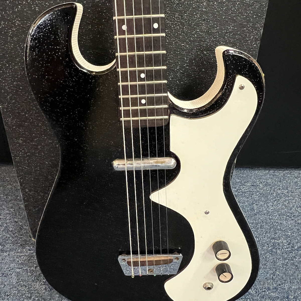 Silvertone 1448 Electric Guitar with Case Amp vintage 1960s