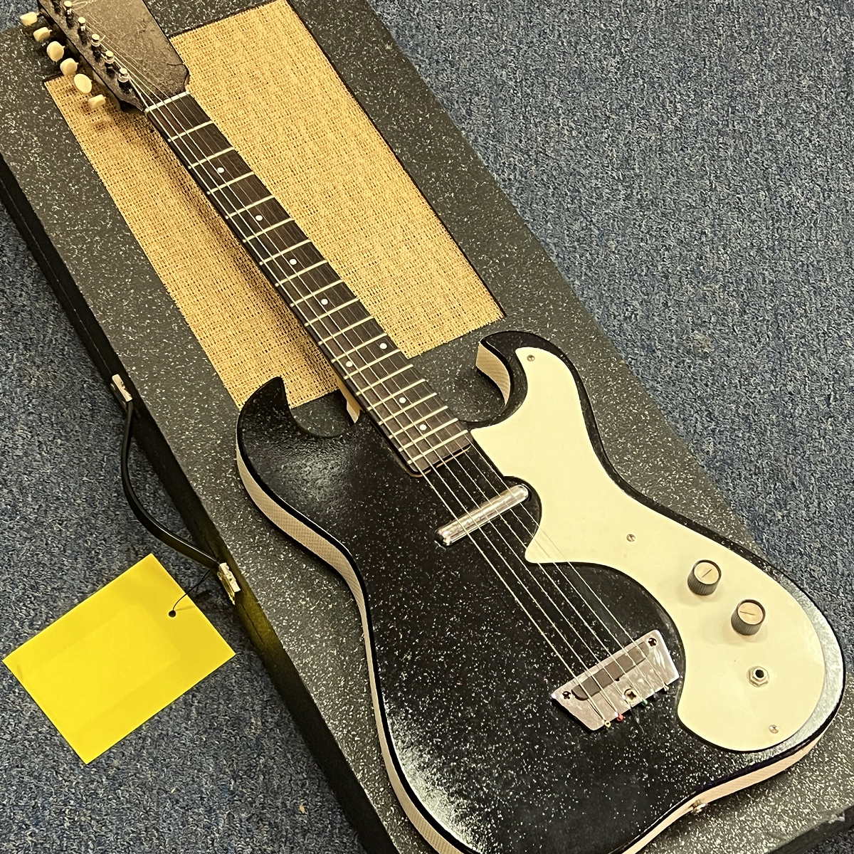 Silvertone 1448 Electric Guitar with Case Amp vintage 1960s