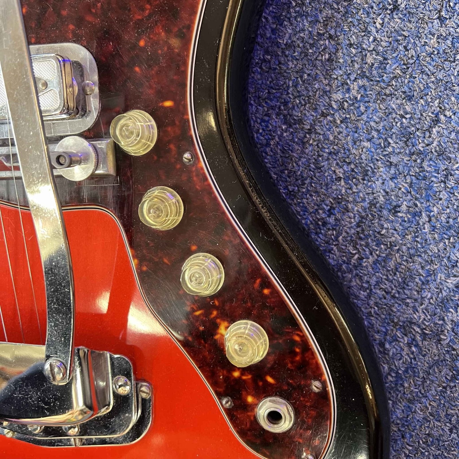 Silvertone 1478 Silhouette Electric Guitar 1960s Sunburst  w/case (used)