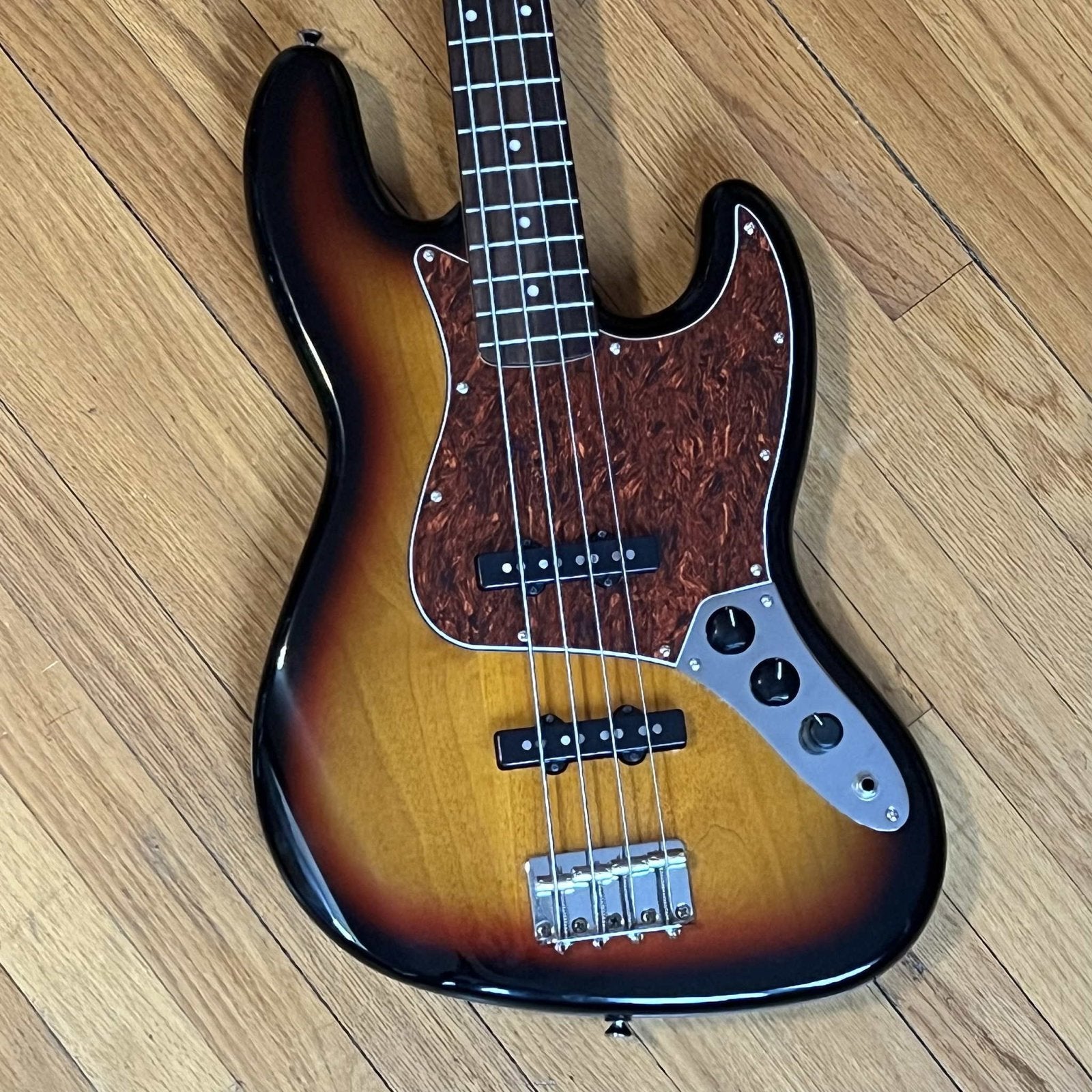 Squier Classic Vibe '60s Jazz Bass Laurel FB 3-Color Sunburst Used