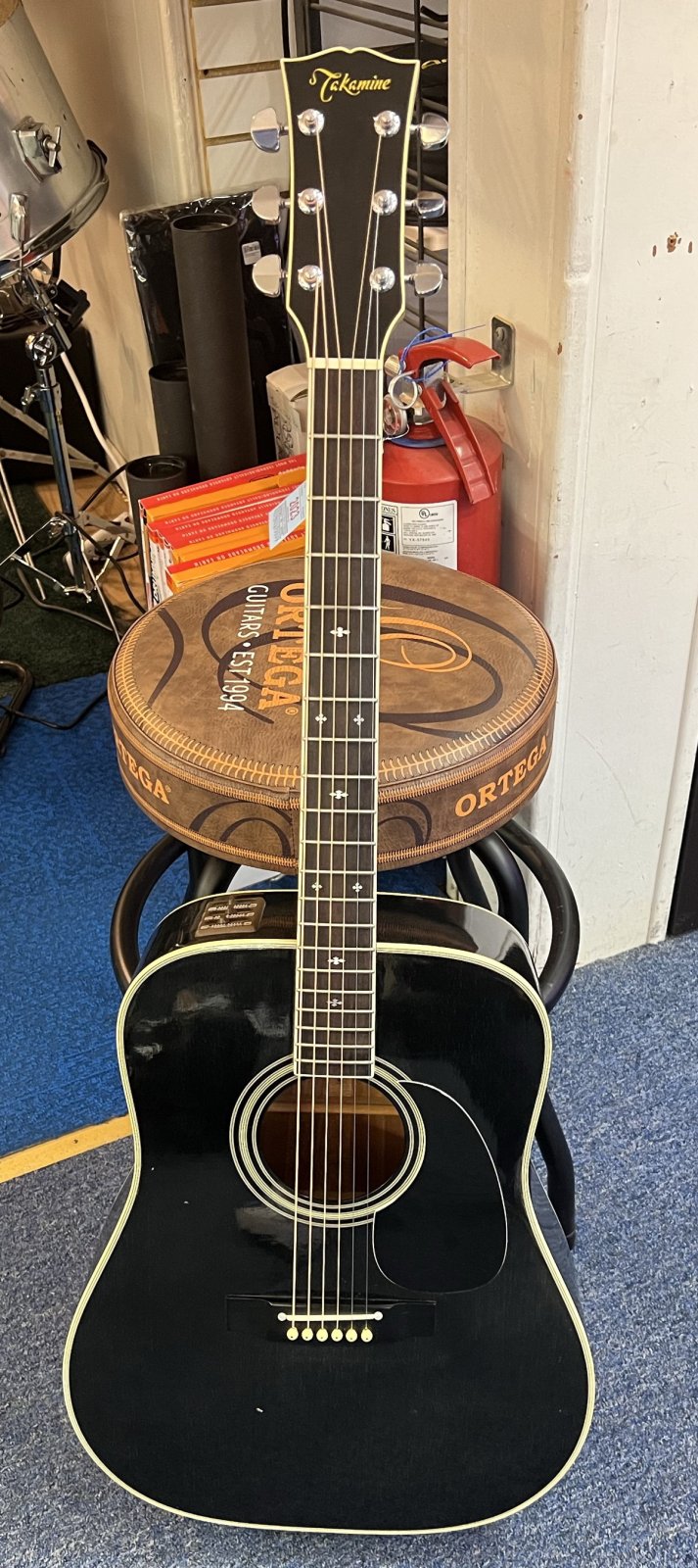 Takamine F-341 Acoustic Electric Guitar Black w/case 1983