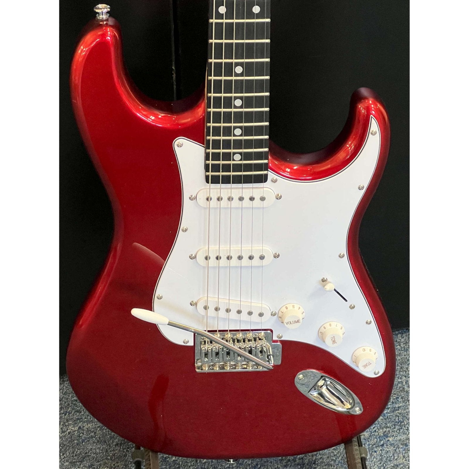 Tagima TG500 Electric Guitar Candy Apple Red