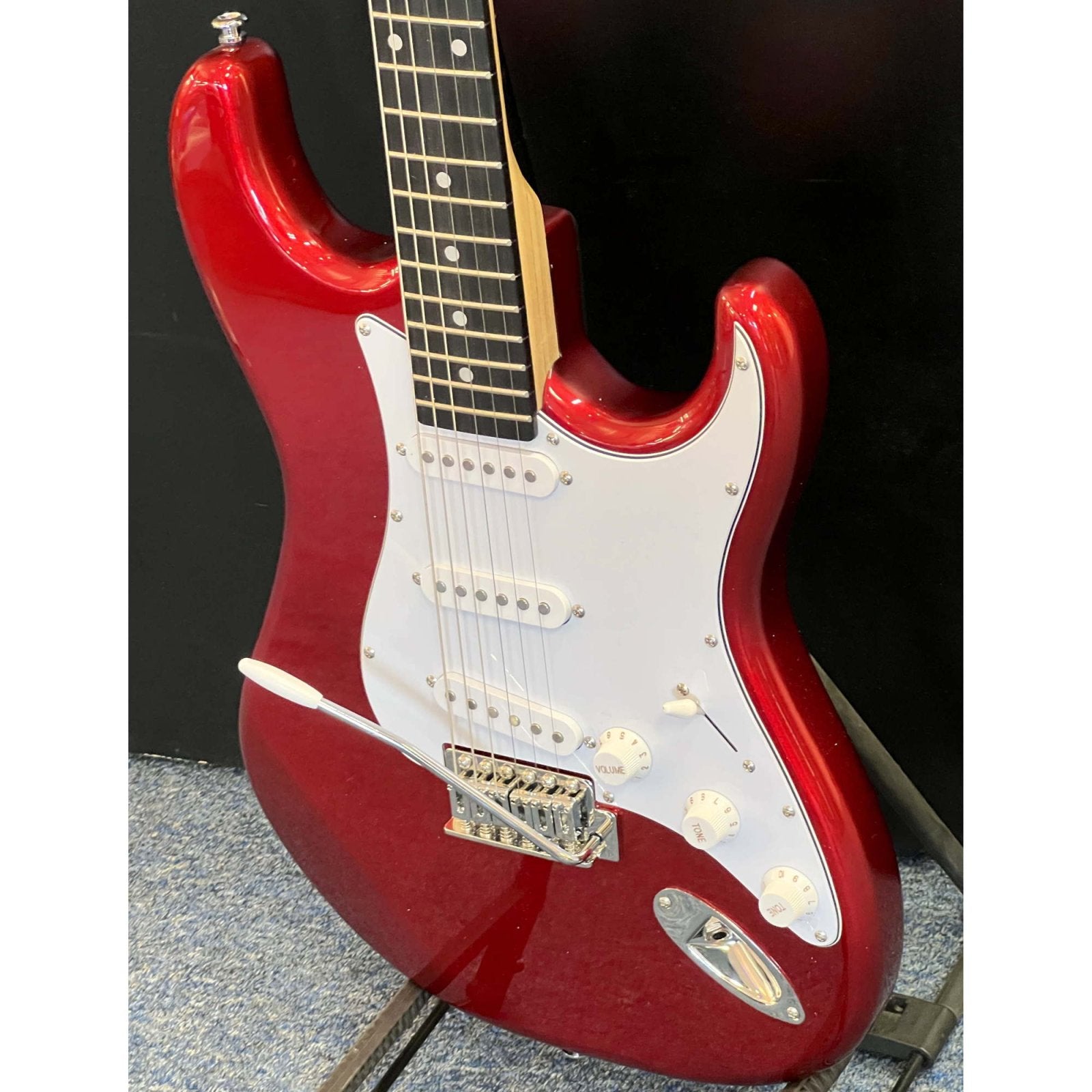 Tagima TG500 Electric Guitar Candy Apple Red
