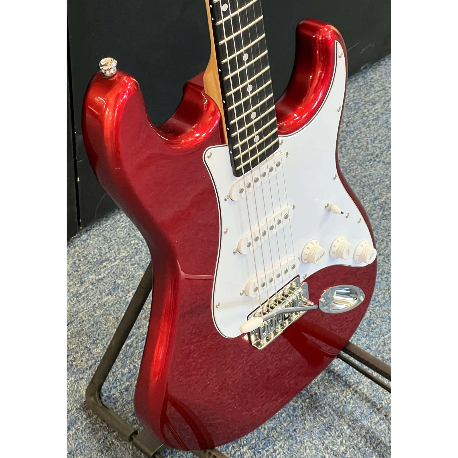 Tagima TG500 Electric Guitar Candy Apple Red