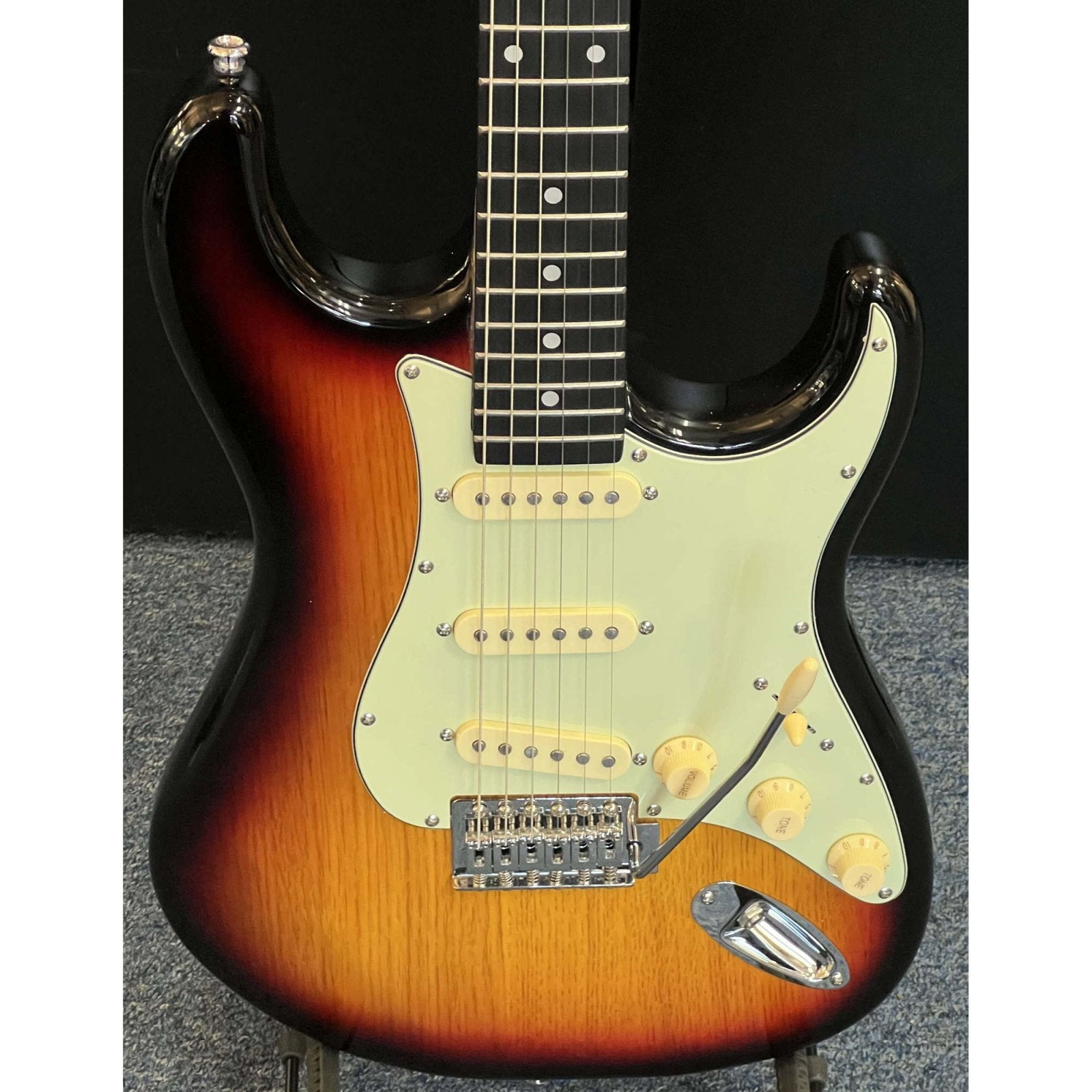 Tagima TG500 Electric Guitar Sunburst
