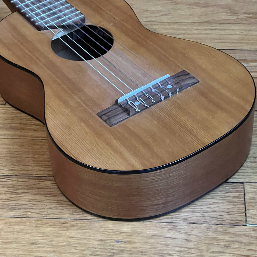 Yamaha Guitarlele 6-string ukulele used