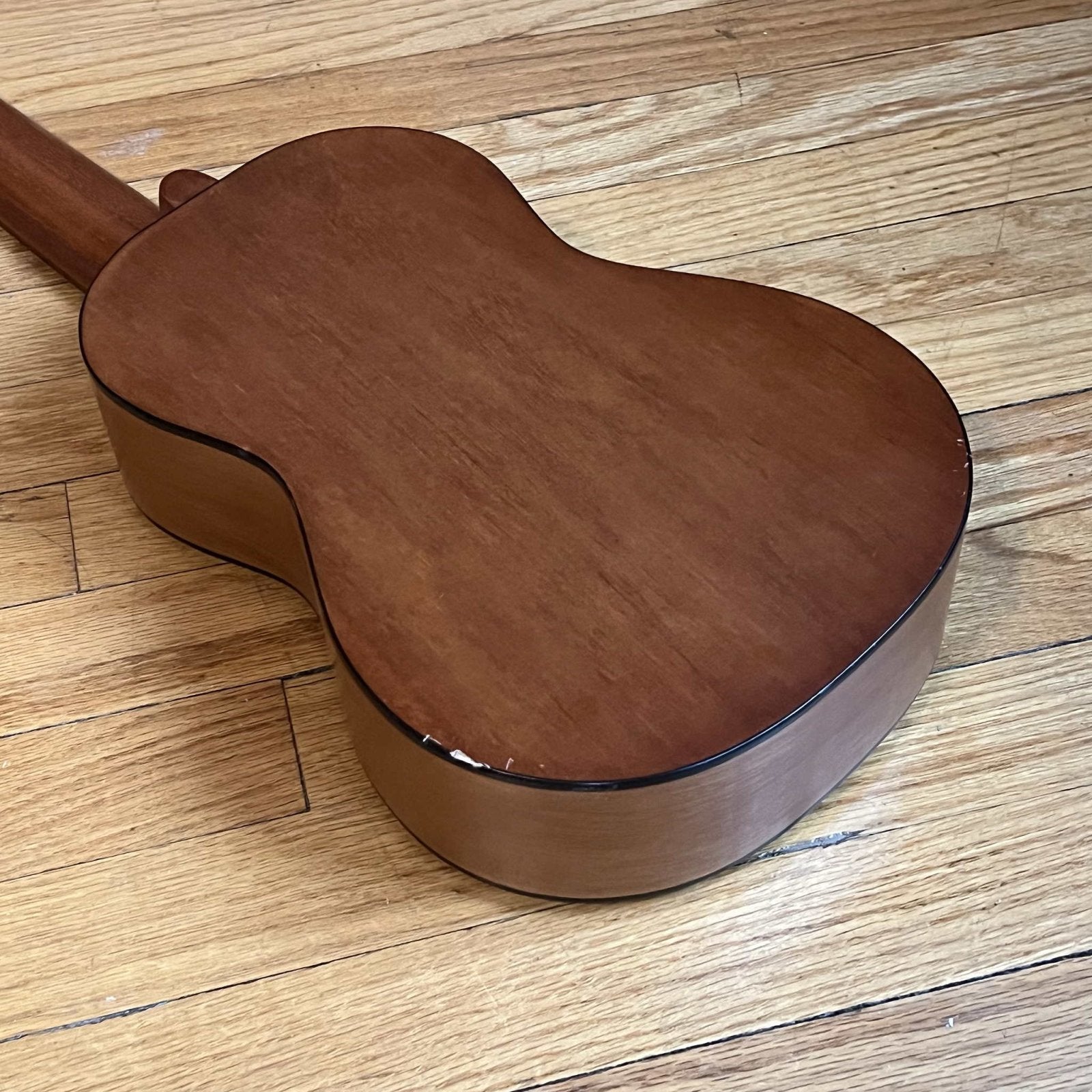 Yamaha Guitarlele 6-string ukulele used