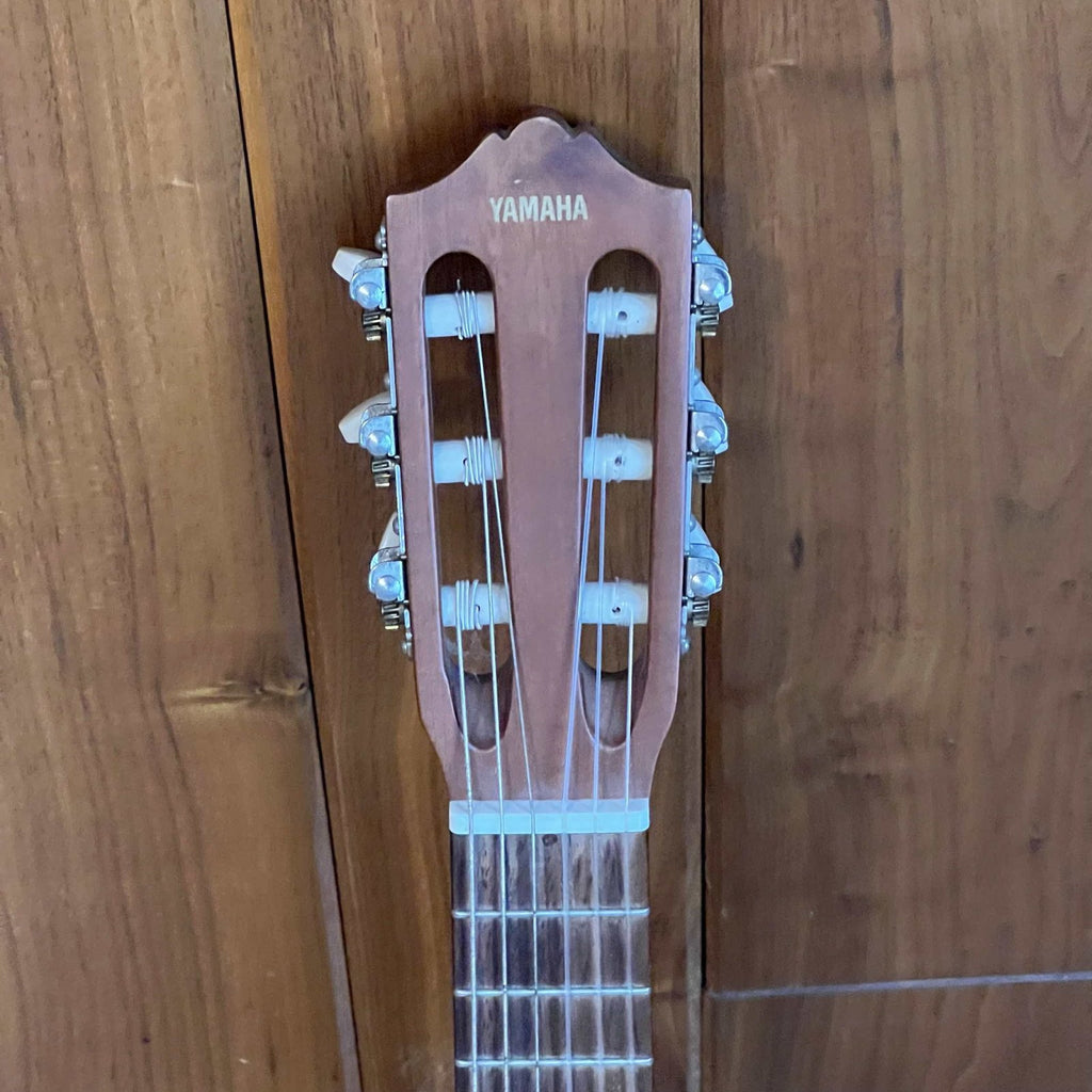 Yamaha Guitarlele 6-string ukulele used
