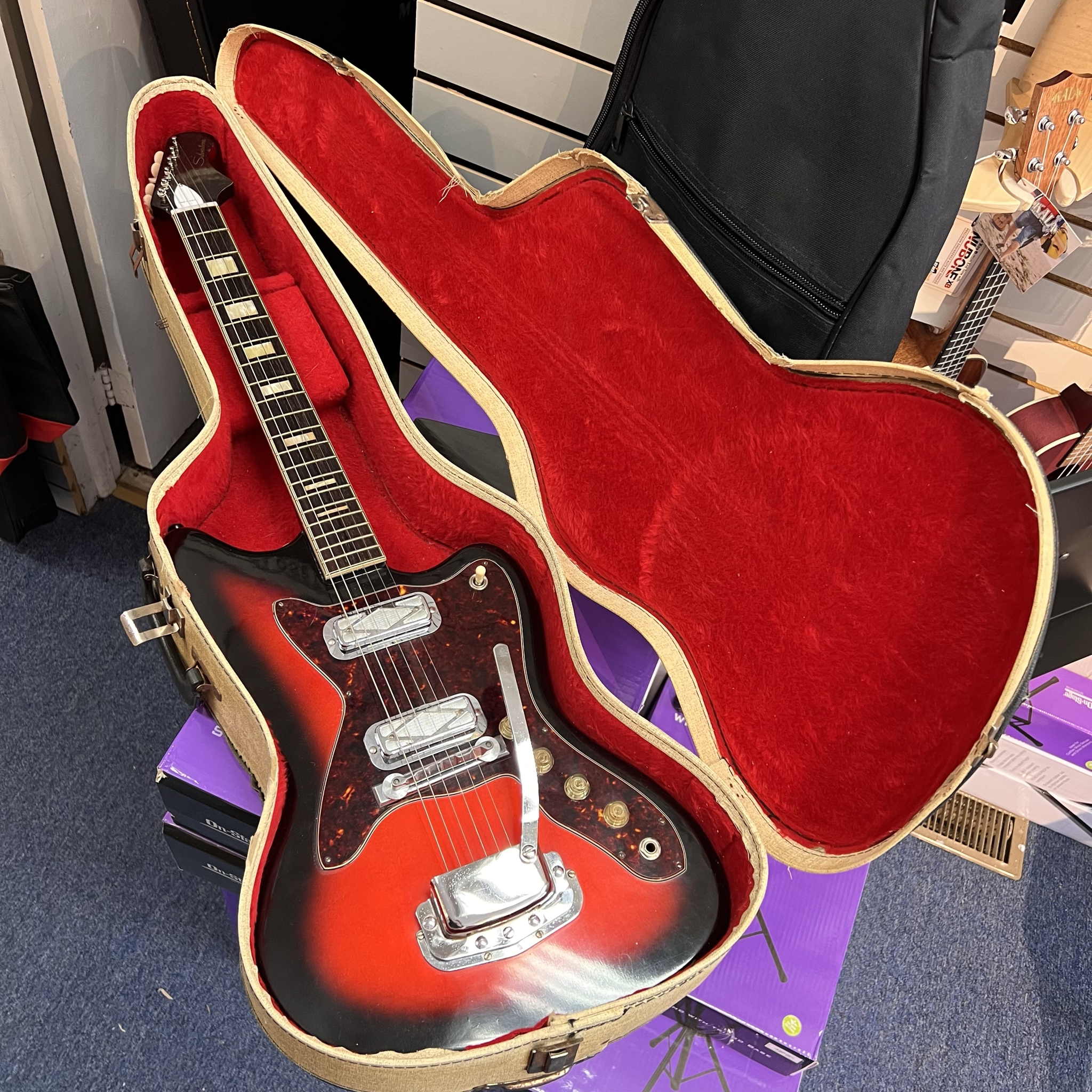 Silvertone 1478 Silhouette 1960s w/case (used)