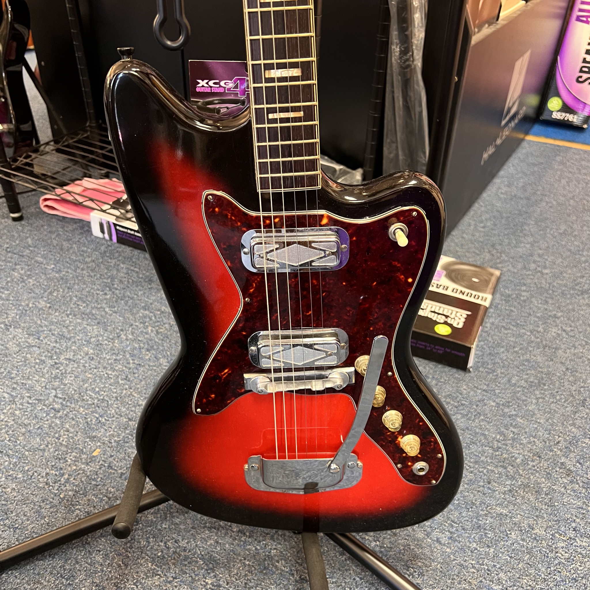 Silvertone 1478 Silhouette 1960s w/case (used)